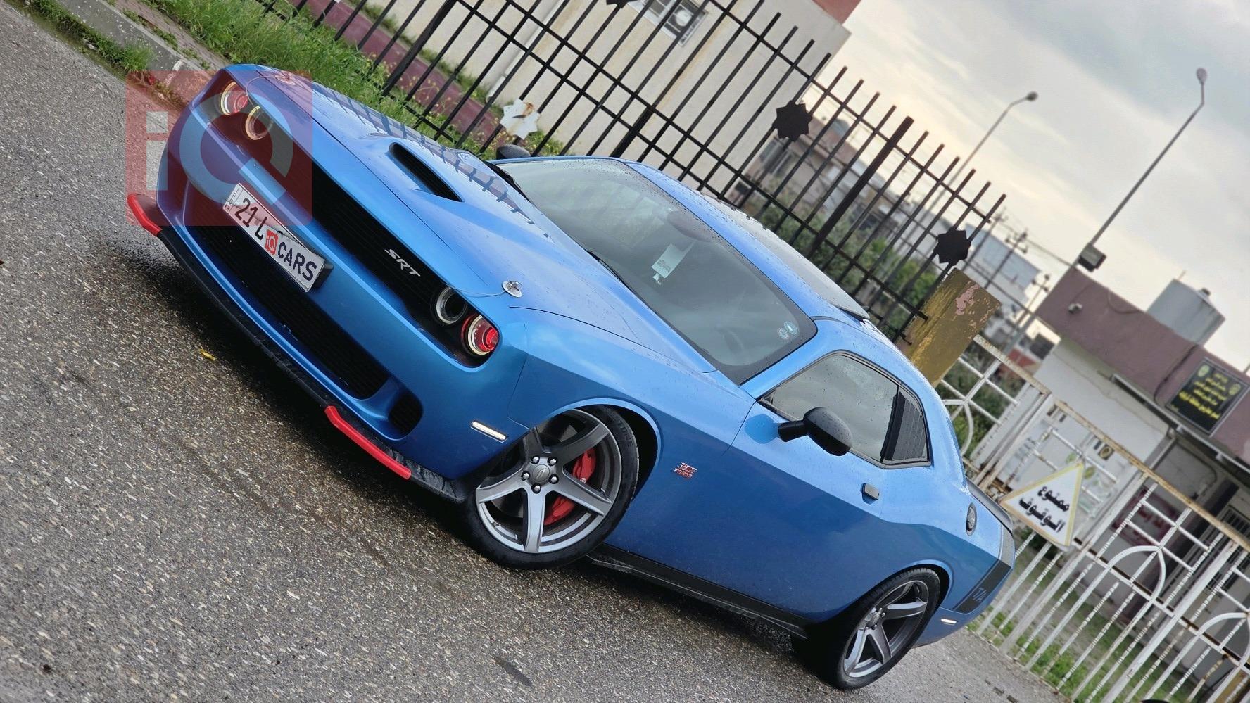 Dodge Challenger